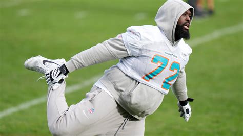 Dolphins activate left tackle Terron Armstead off IR ahead of Chiefs game